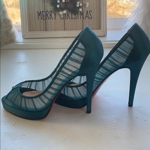 Christian louboutin never been worn